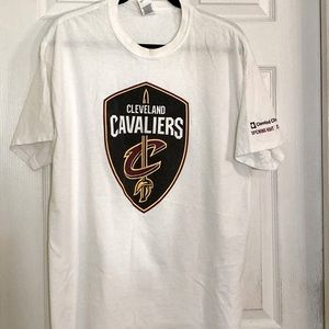 Cleveland Cavaliers mens XL 2017 Opening night  T-shirt